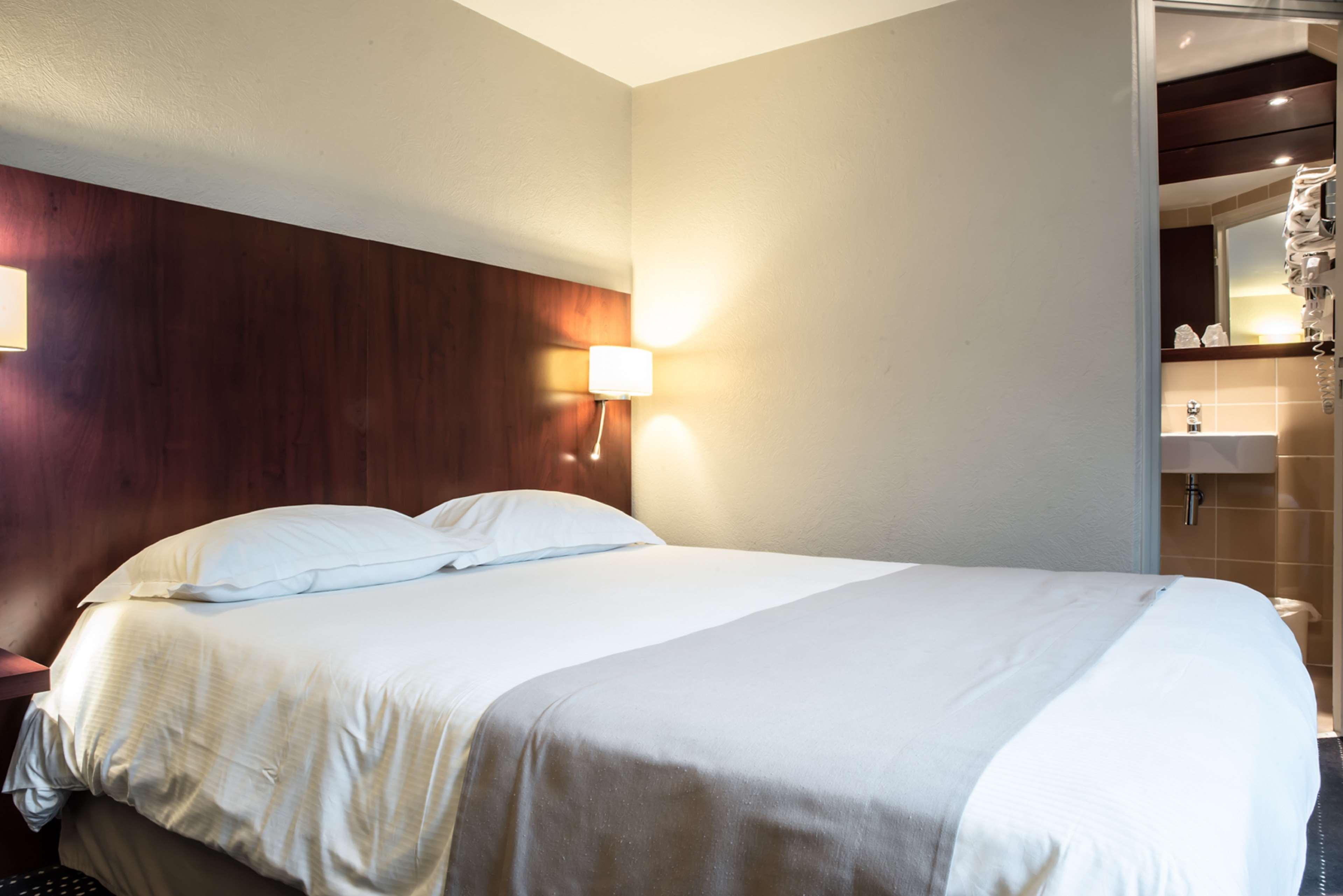 Kyriad Saint-Malo Dinard La Richardais Εξωτερικό φωτογραφία